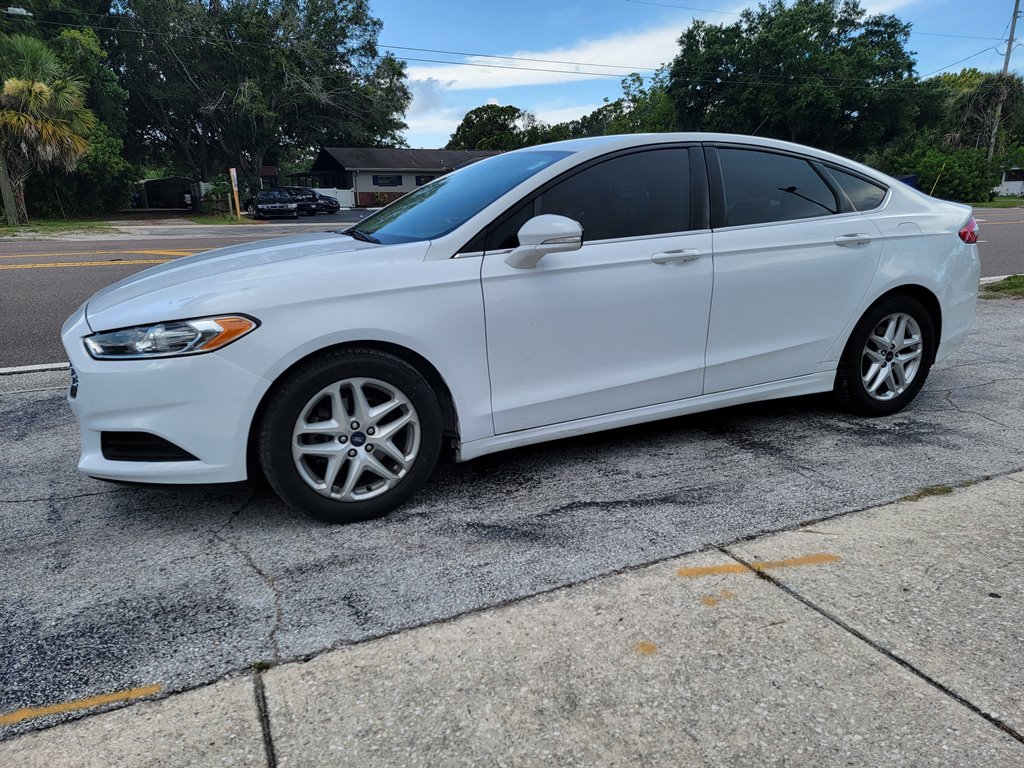 2015 Ford Fusion SE