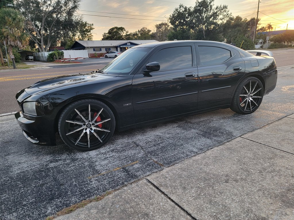 2007 Dodge Charger SRT8's photo