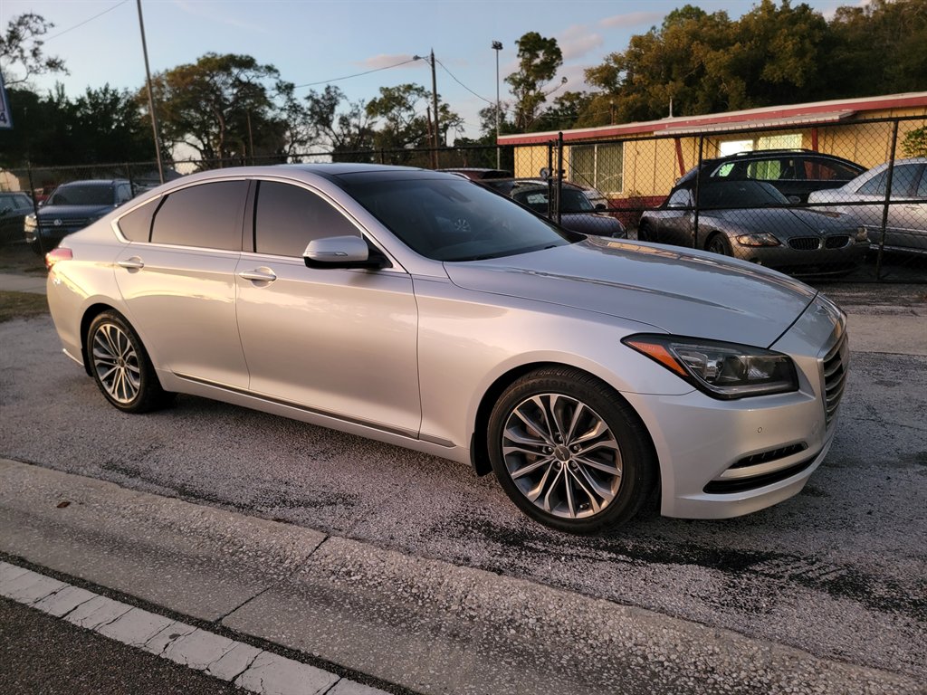 2015 Hyundai Genesis Base's photo